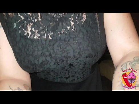 ❤️ Slutty stepister a 'toirt dha blowjob agus Spàinntis ❤️ Porn dachaigh leinn ❌️